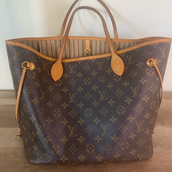 Louis Vuitton MM Neverfull - Picture 1 of 9